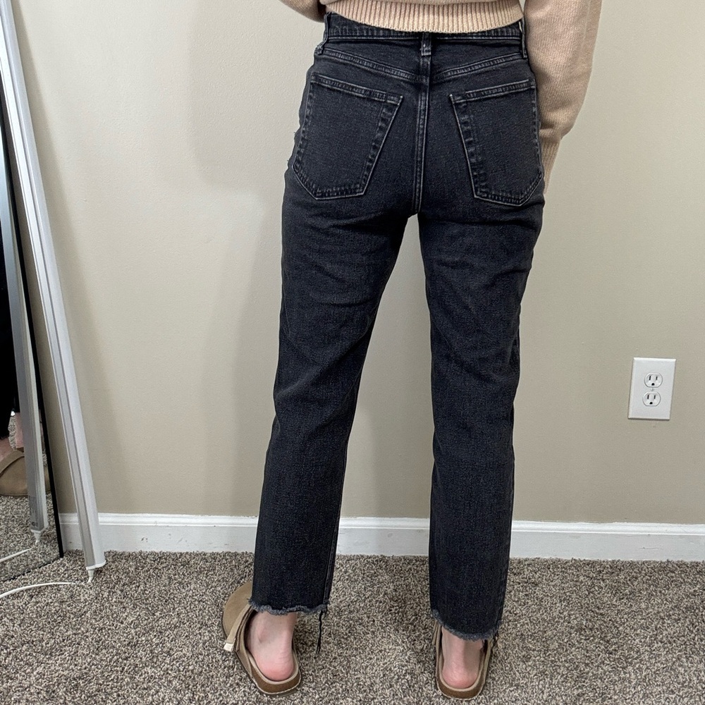 Abercrombie ultra high rise straight jeans, 28